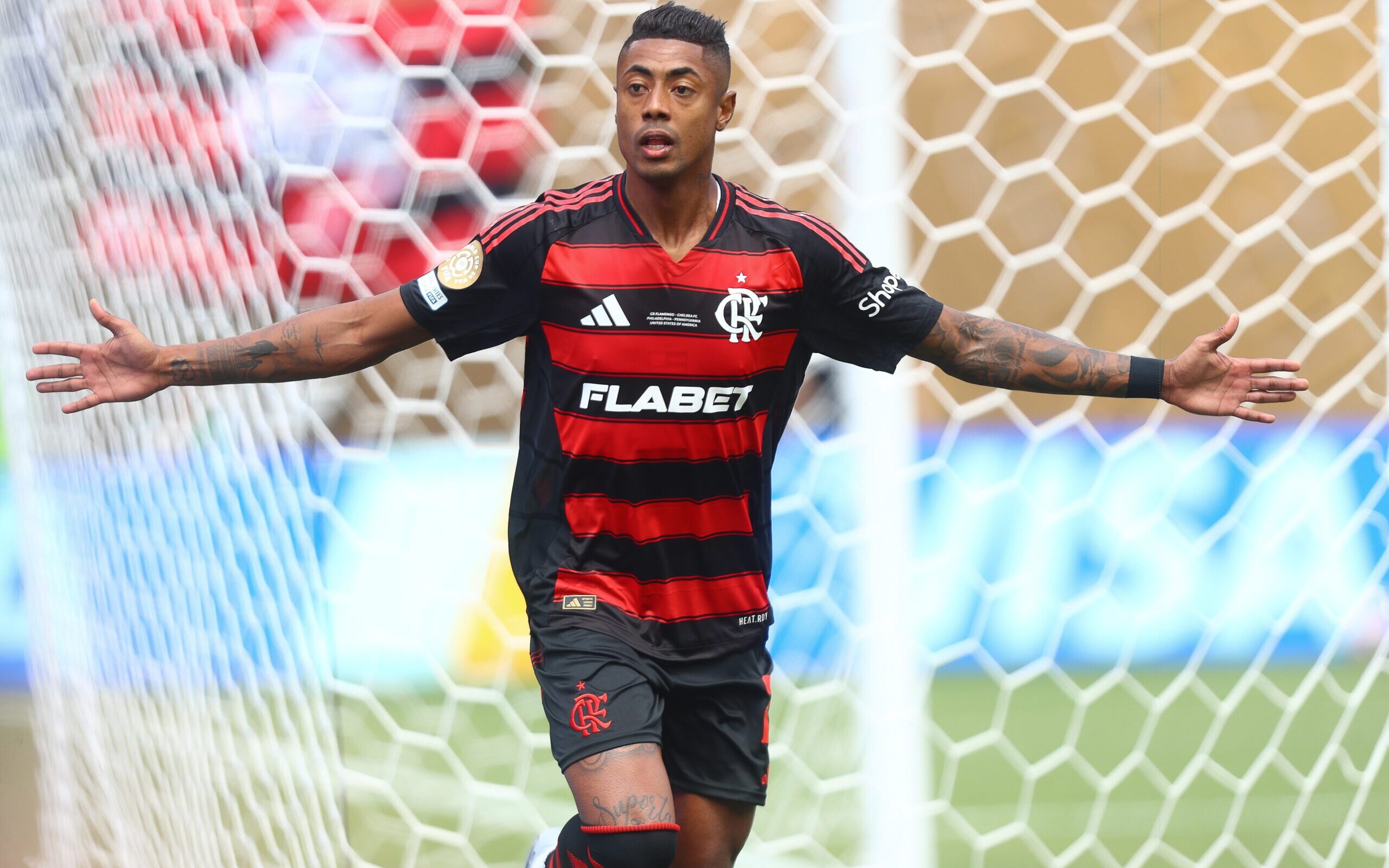 Bruno Henrique destaca solidez da defesa do Flamengo: "Raça, amor e paixão"