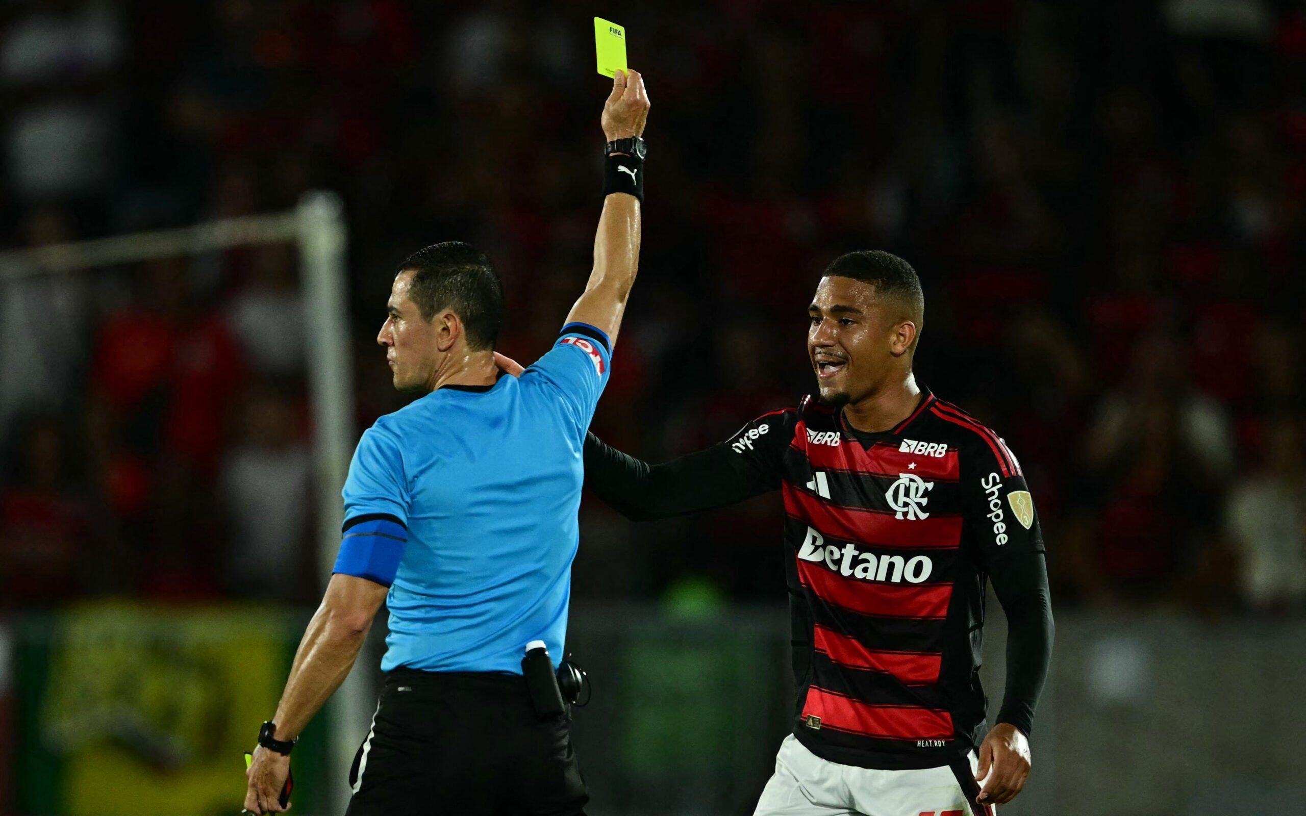 CBF confirma arbitragem para Flamengo x Fortaleza; saiba a escala e o impacto no time