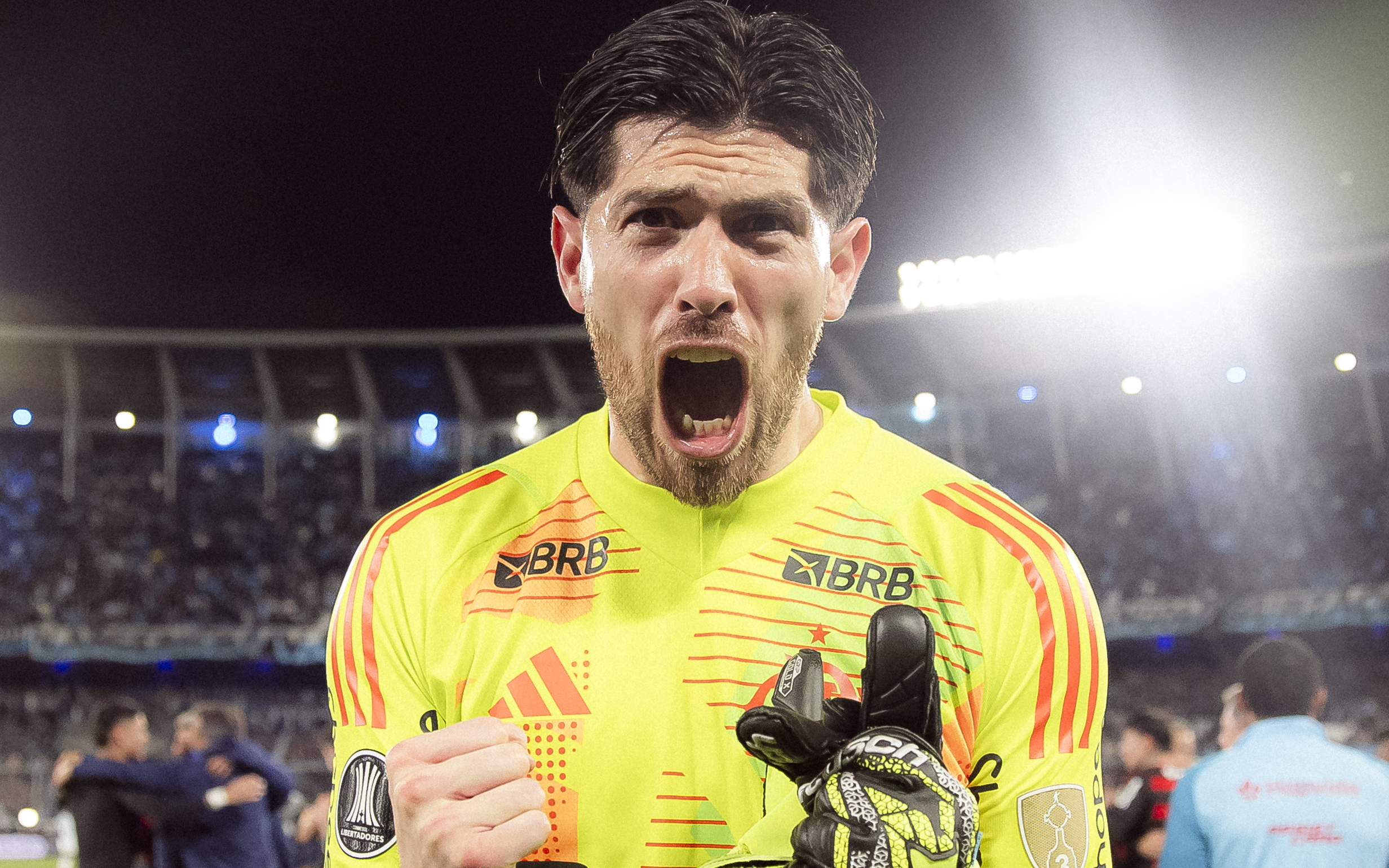 Flamengo na final da Libertadores 2025: festa da delegação, interesse por Santiago Sosa e risco de multa da Conmebol