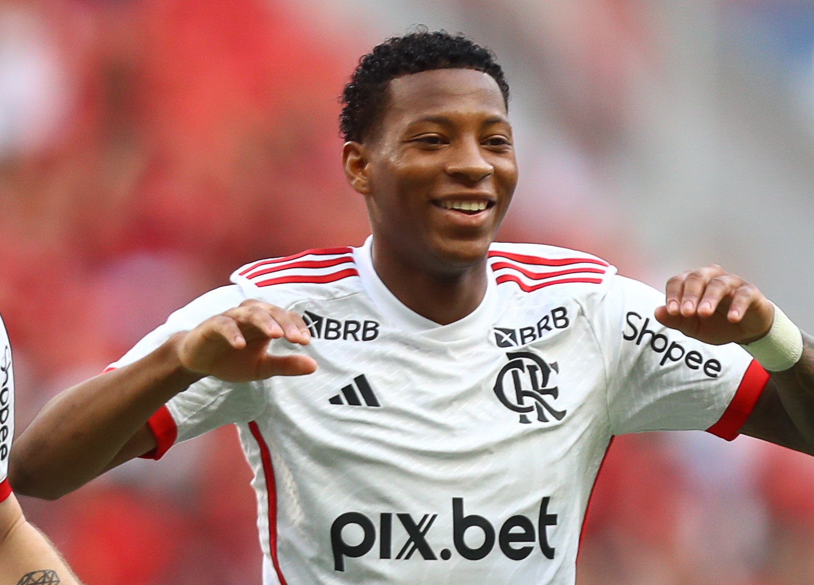 Flamengo na final da Libertadores apesar de expulsão polêmica de Gonzalo Plata