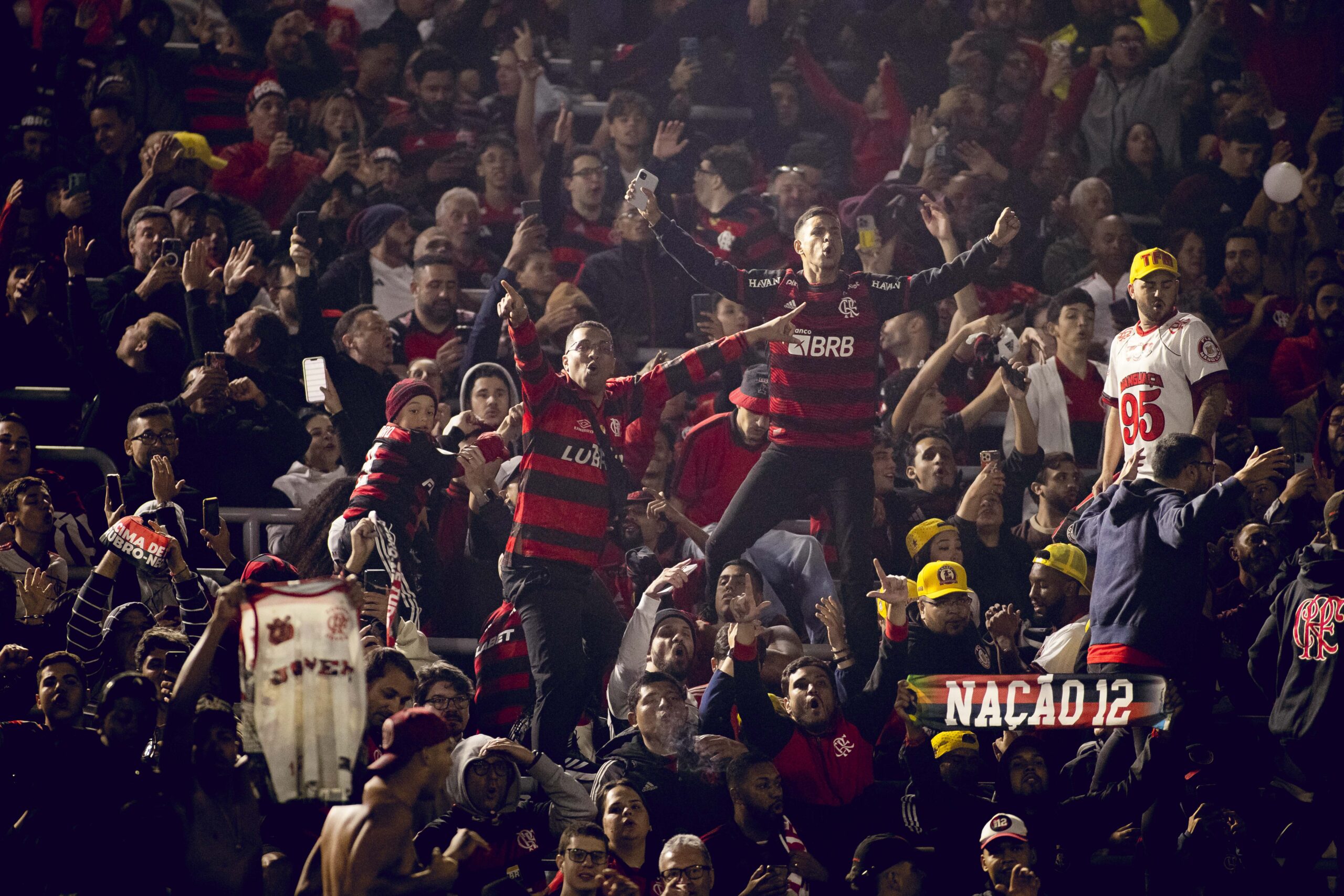 Fortaleza x Flamengo: Nação esgota setor visitante e transforma Castelão em palco decisivo do Brasileirão