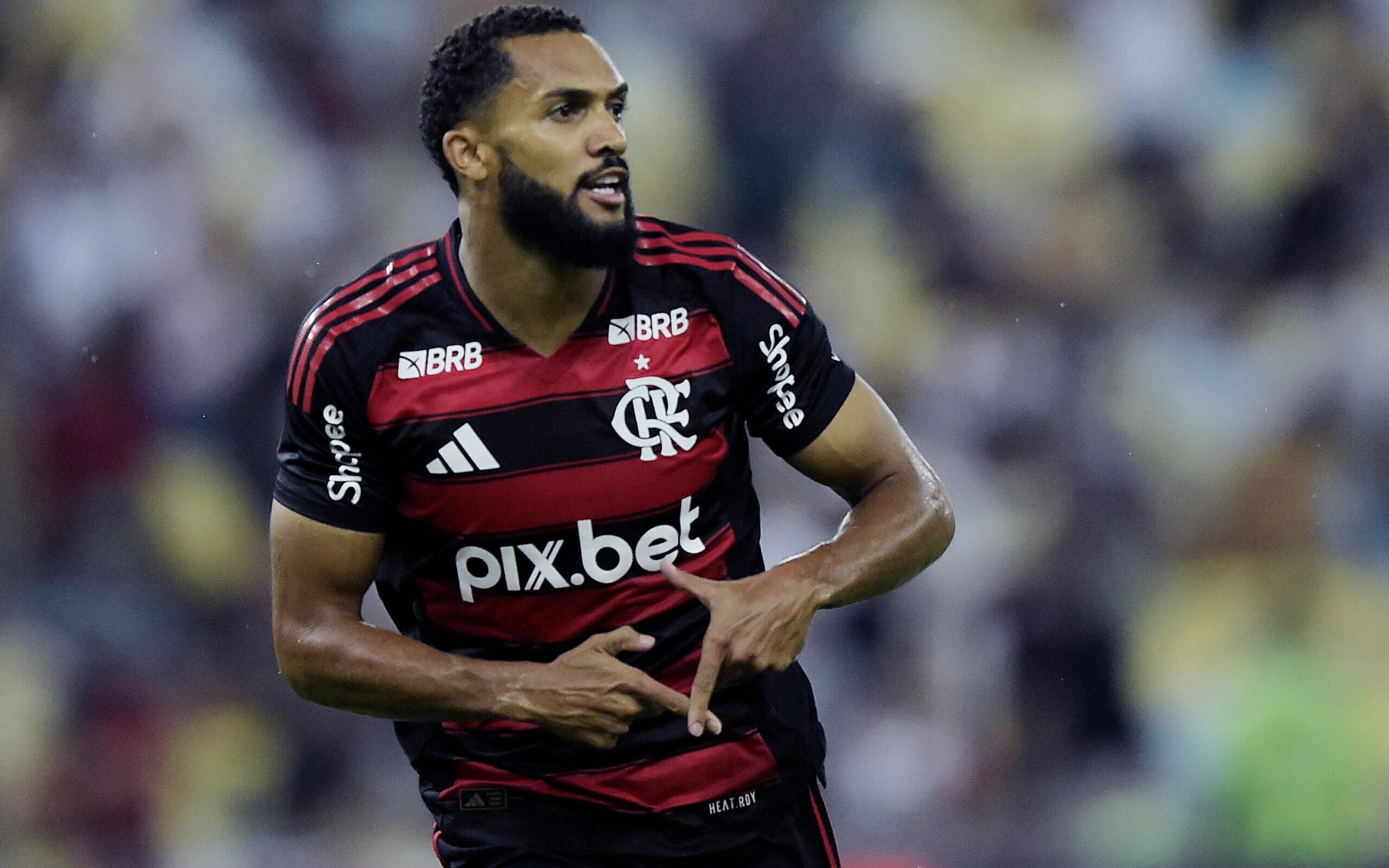 Juninho na mira: lesão de Pedro e reclamação de Bruno Henrique abrem caminho no ataque do Flamengo