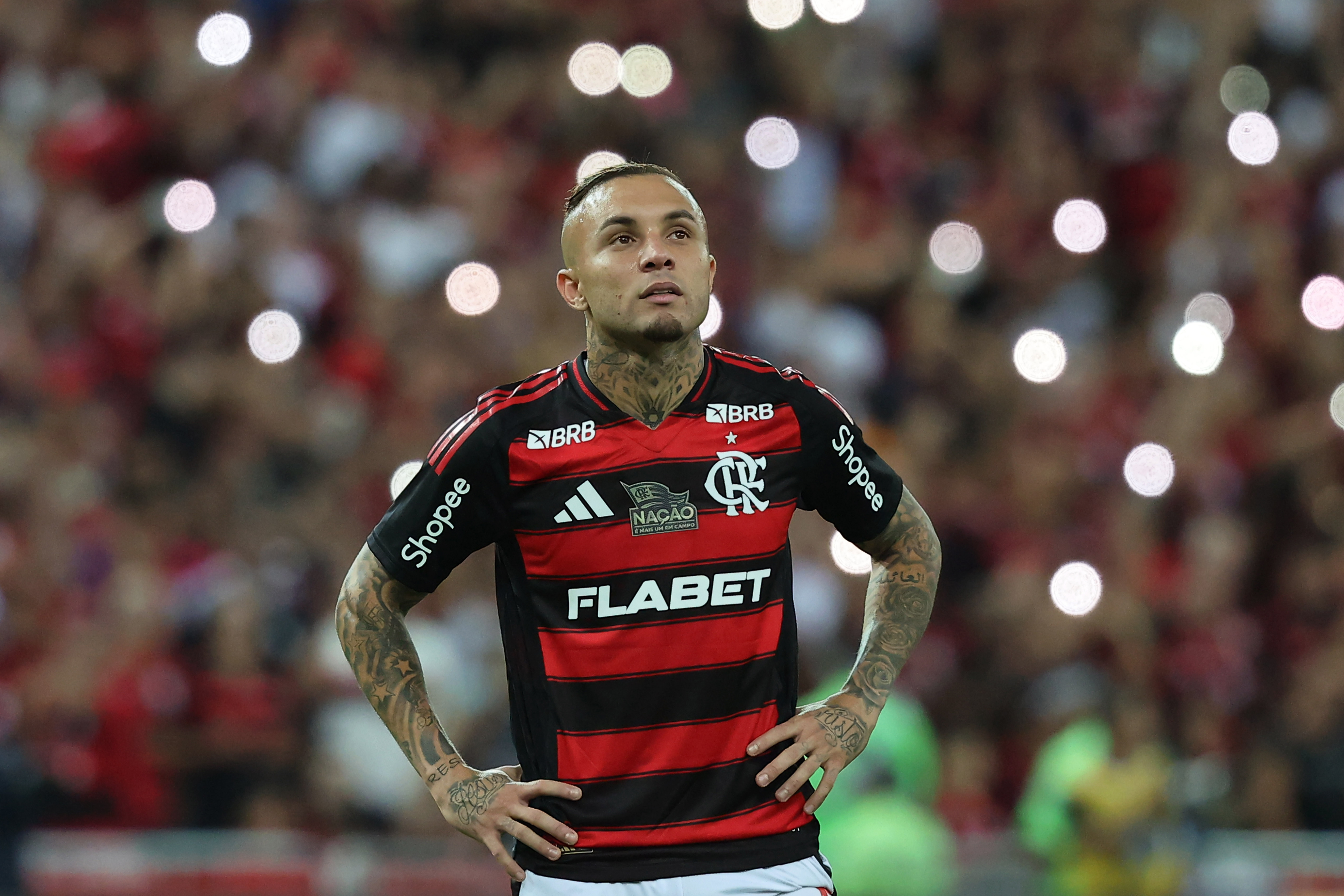 Lesão de Everton Cebolinha preocupa e obriga Flamengo a reavaliar opções; Allan e De La Cruz seguem em recuperação