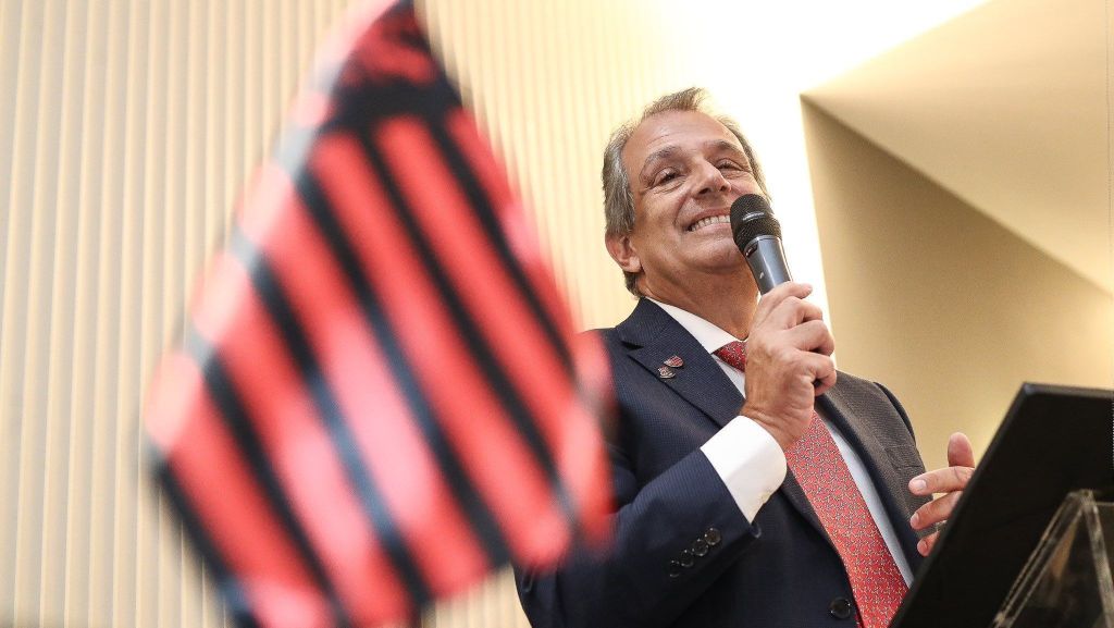 Libra pediu que Flamengo não fosse à Justiça antes do bloqueio — diretoria discute estratégia