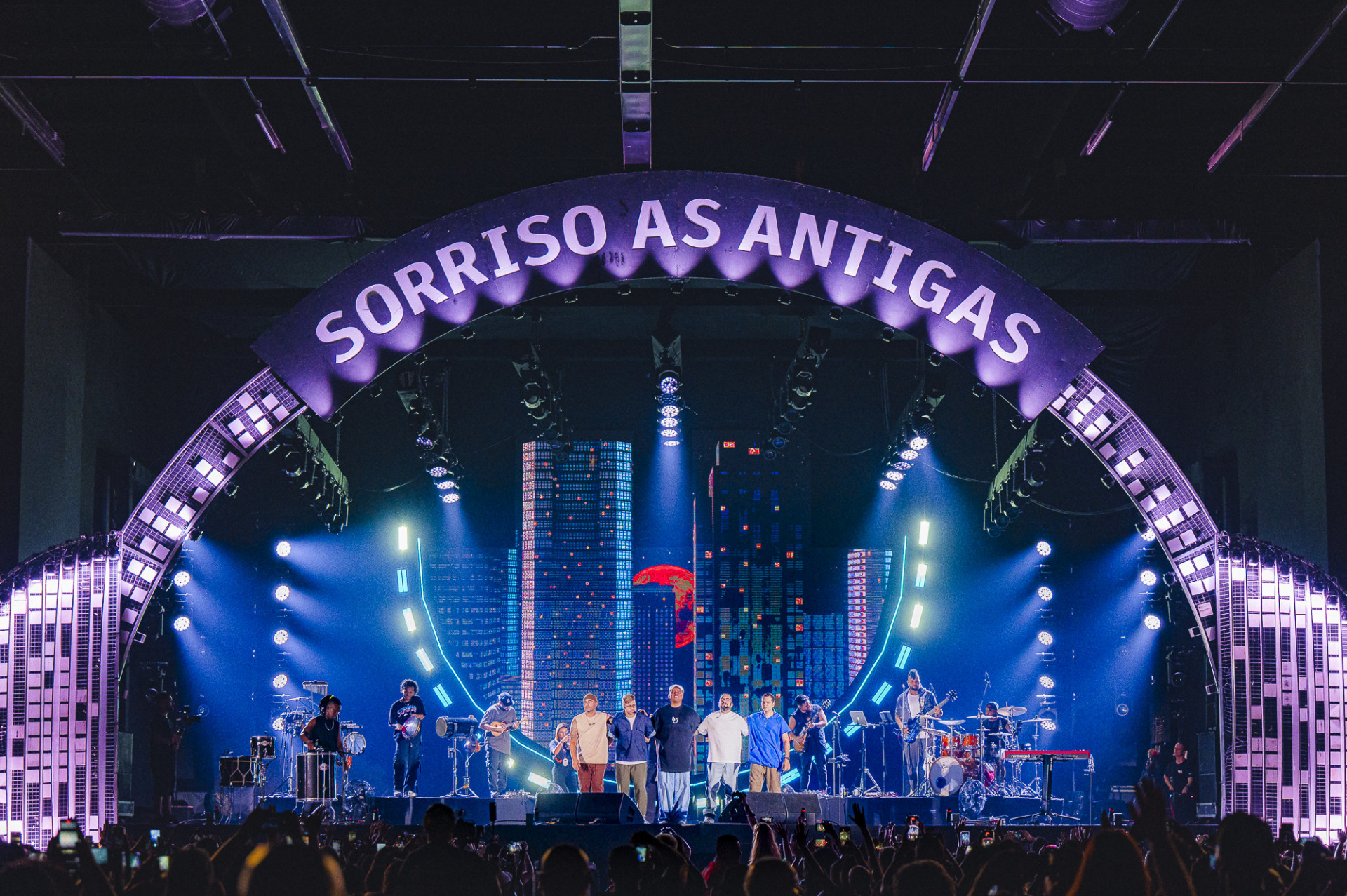 Sorriso Maroto no Maracanã divide torcida do Flamengo e reacende debate sobre uso do estádio