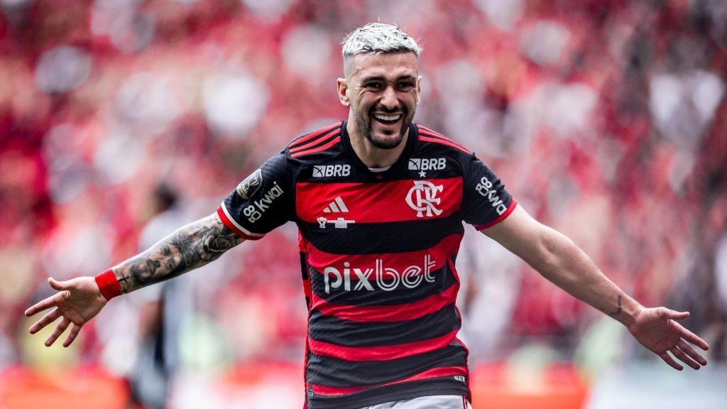 Arrascaeta e o tricampeonato da Libertadores: emoção e liderança que marcaram o Flamengo