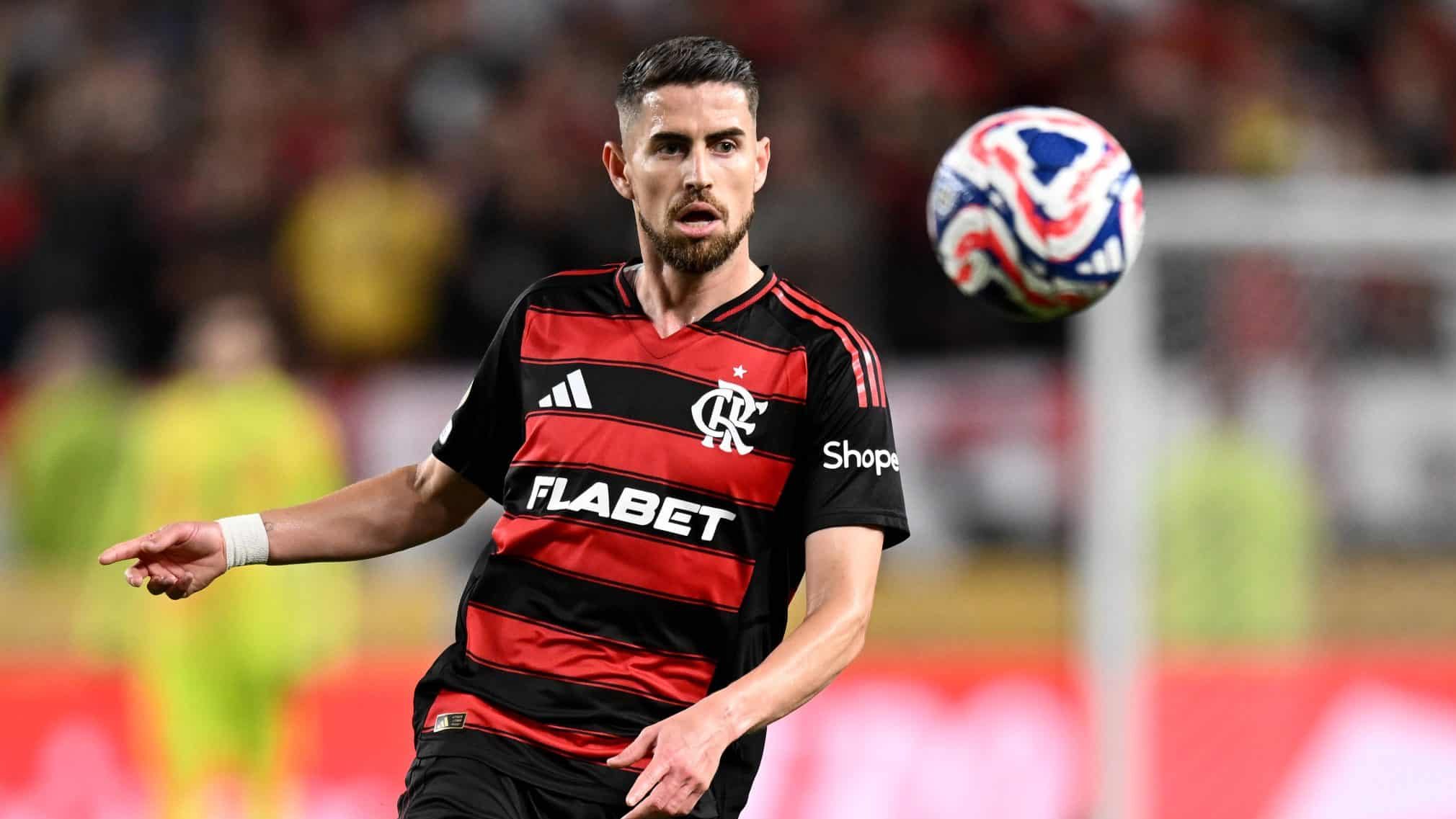 Concurso do Flamengo quer o primeiro bandeirão criado por inteligência artificial; Jorginho convoca a Nação