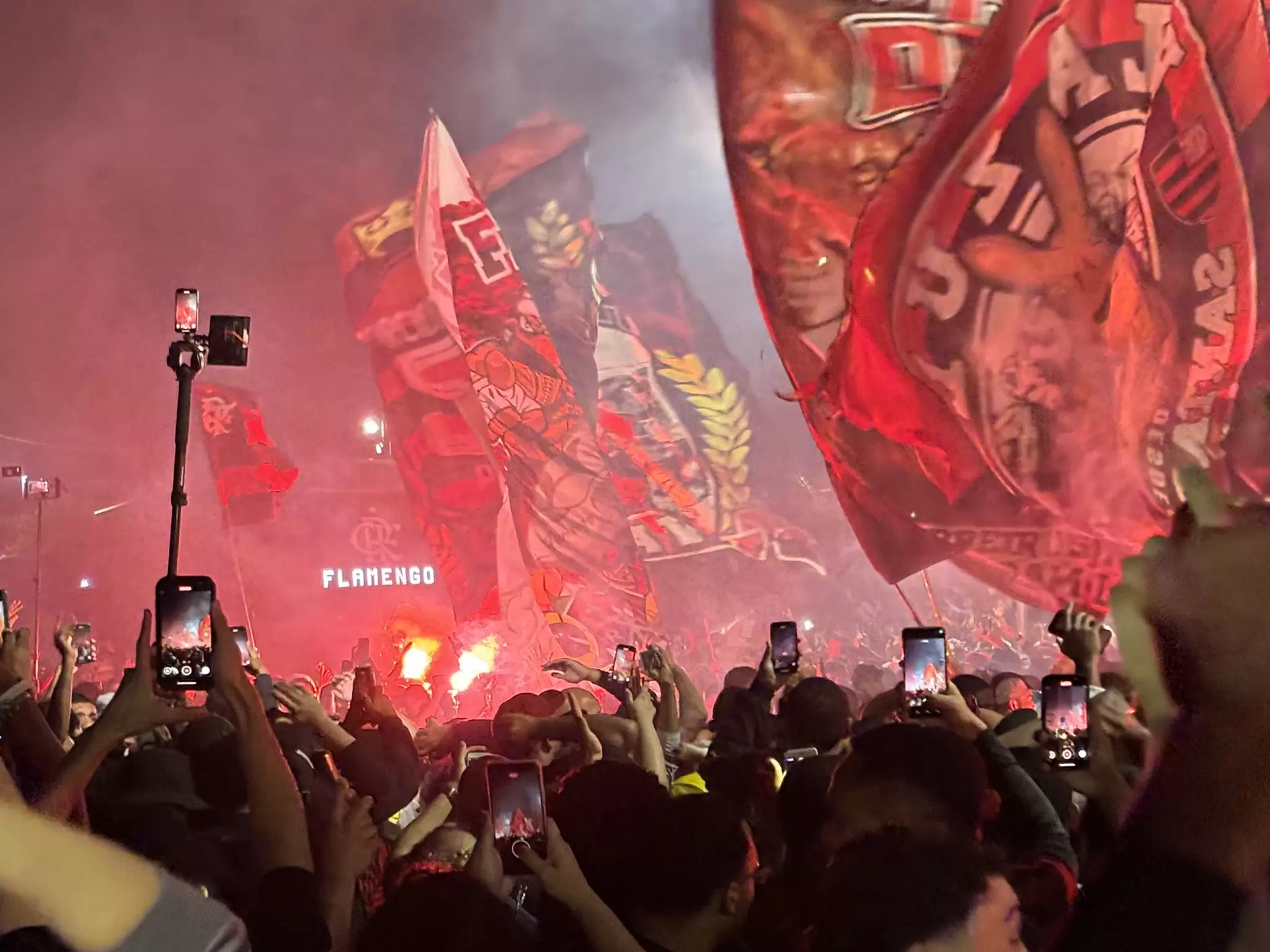Conmebol divulga itens proibidos, AeroFla tem esquema especial e clima esquenta entre torcidas rumo à final da Libertadores
