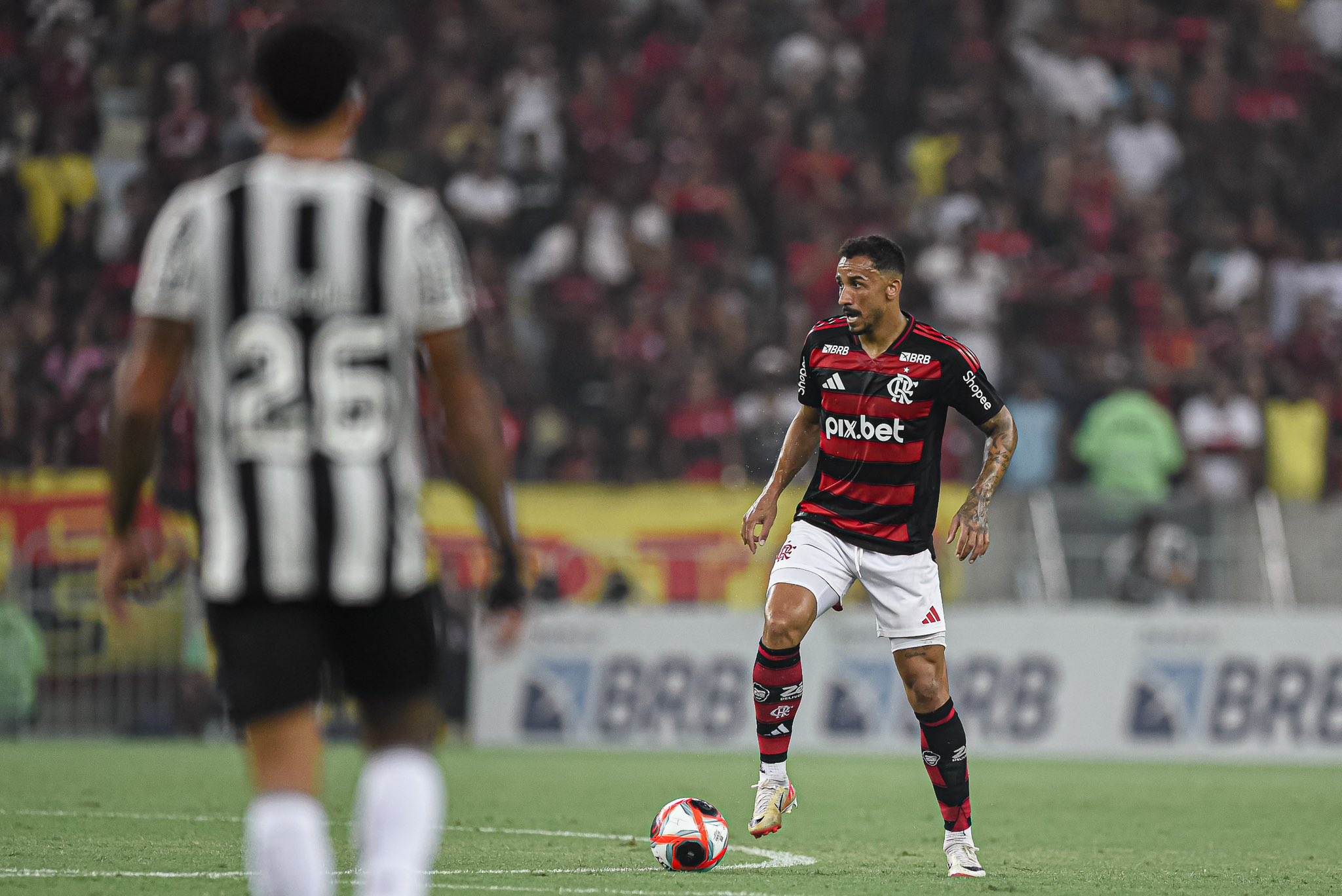 Danilo no Flamengo: decisão influenciada por Filipe Luís e adaptação acelerada no elenco