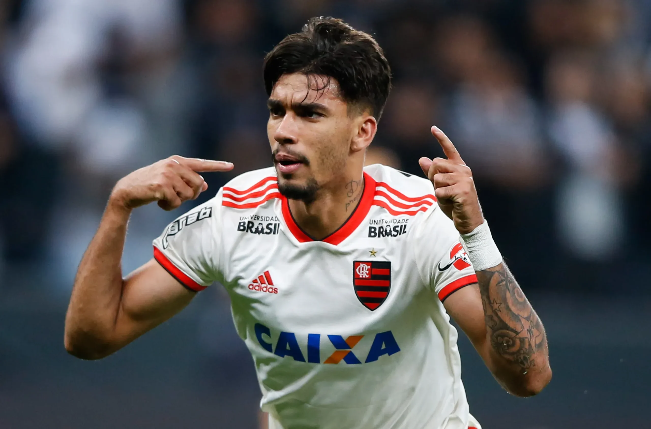 Diálogo entre Filipe Luís e Lucas Paquetá reacende expectativa pela volta de Lucas Paquetá ao Flamengo