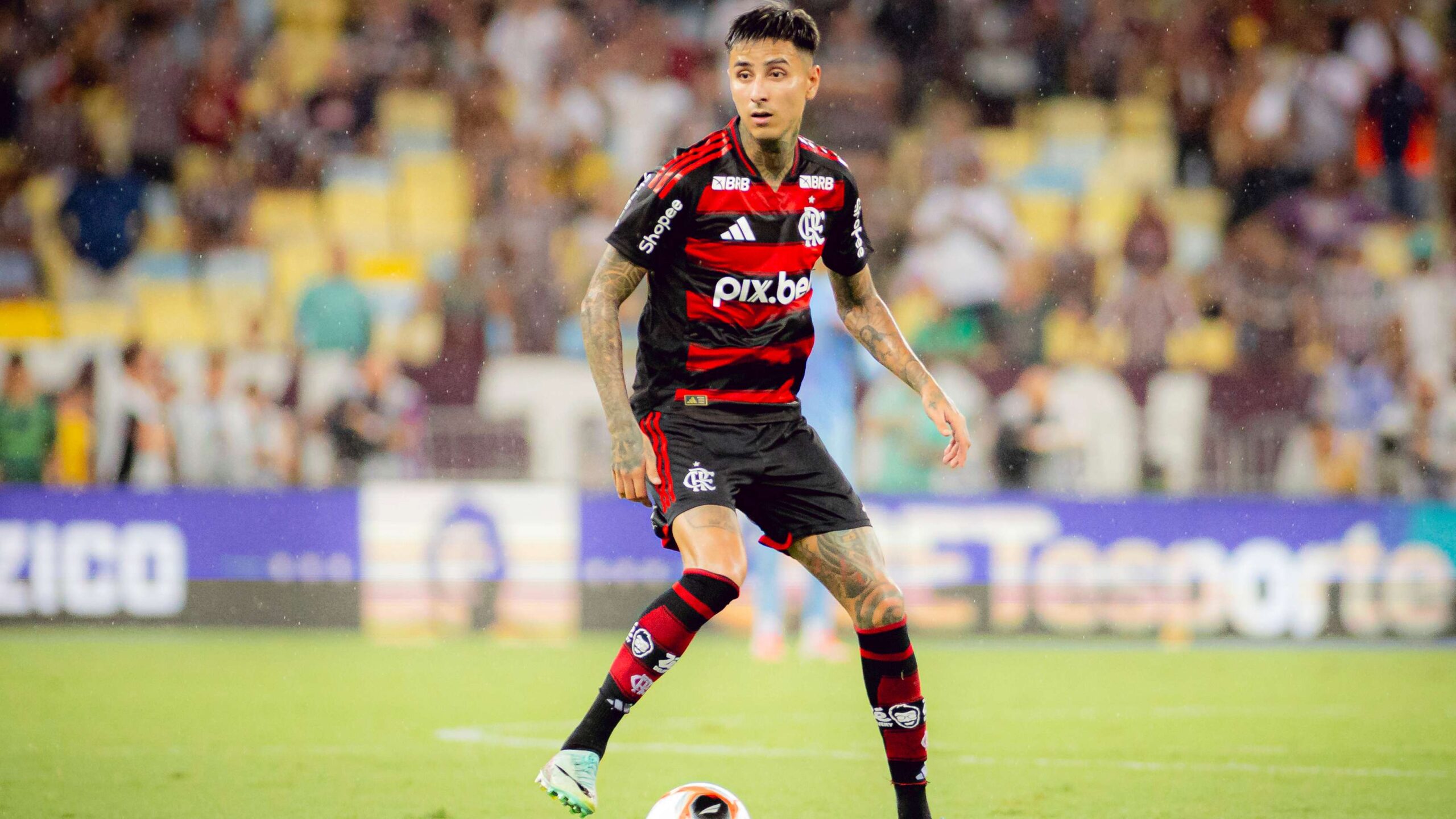 Erick Pulgar é liberado da seleção e reforça o Flamengo para jogos decisivos de novembro
