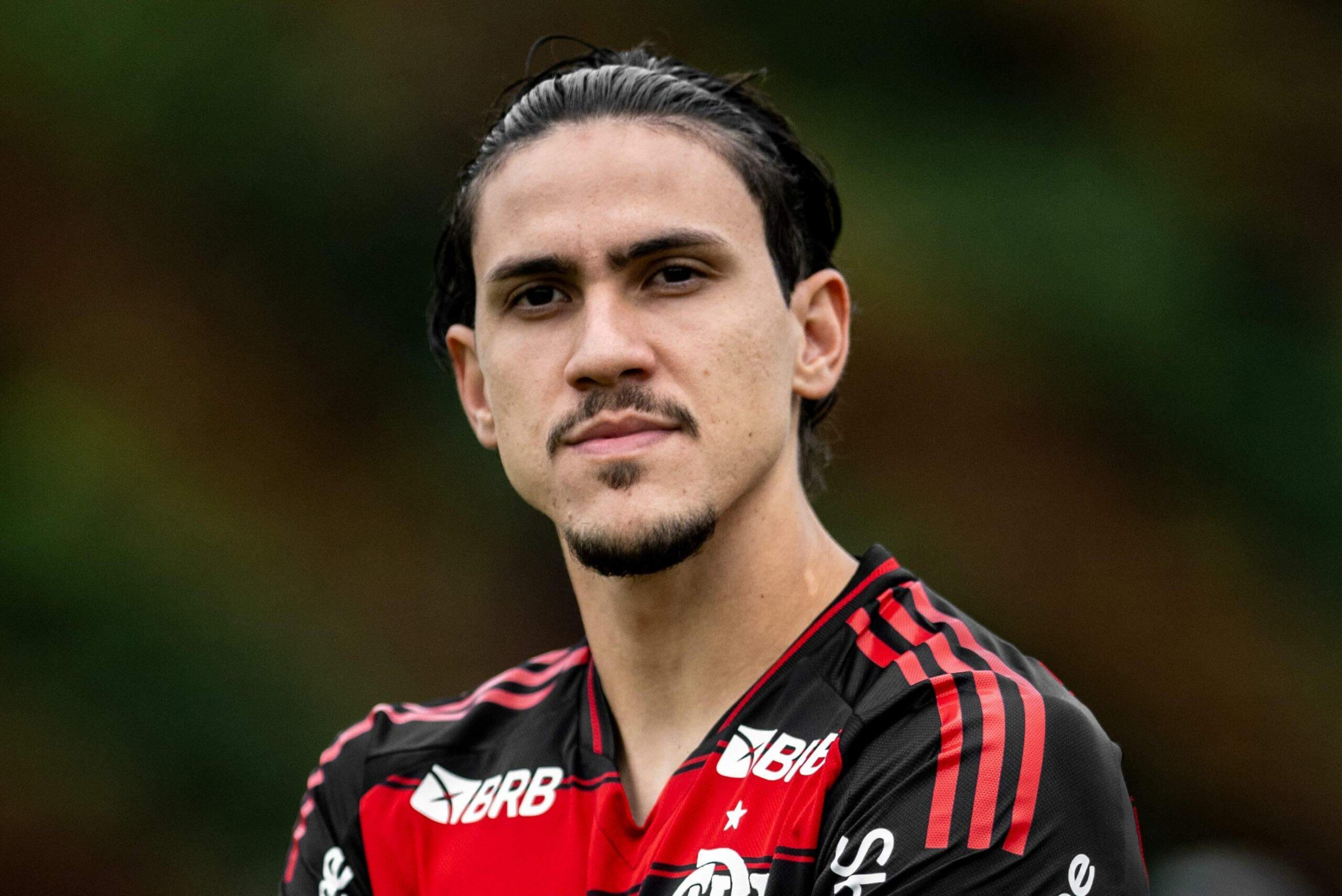 Pedro se aproxima do retorno ao Flamengo após avanço na recuperação da fratura