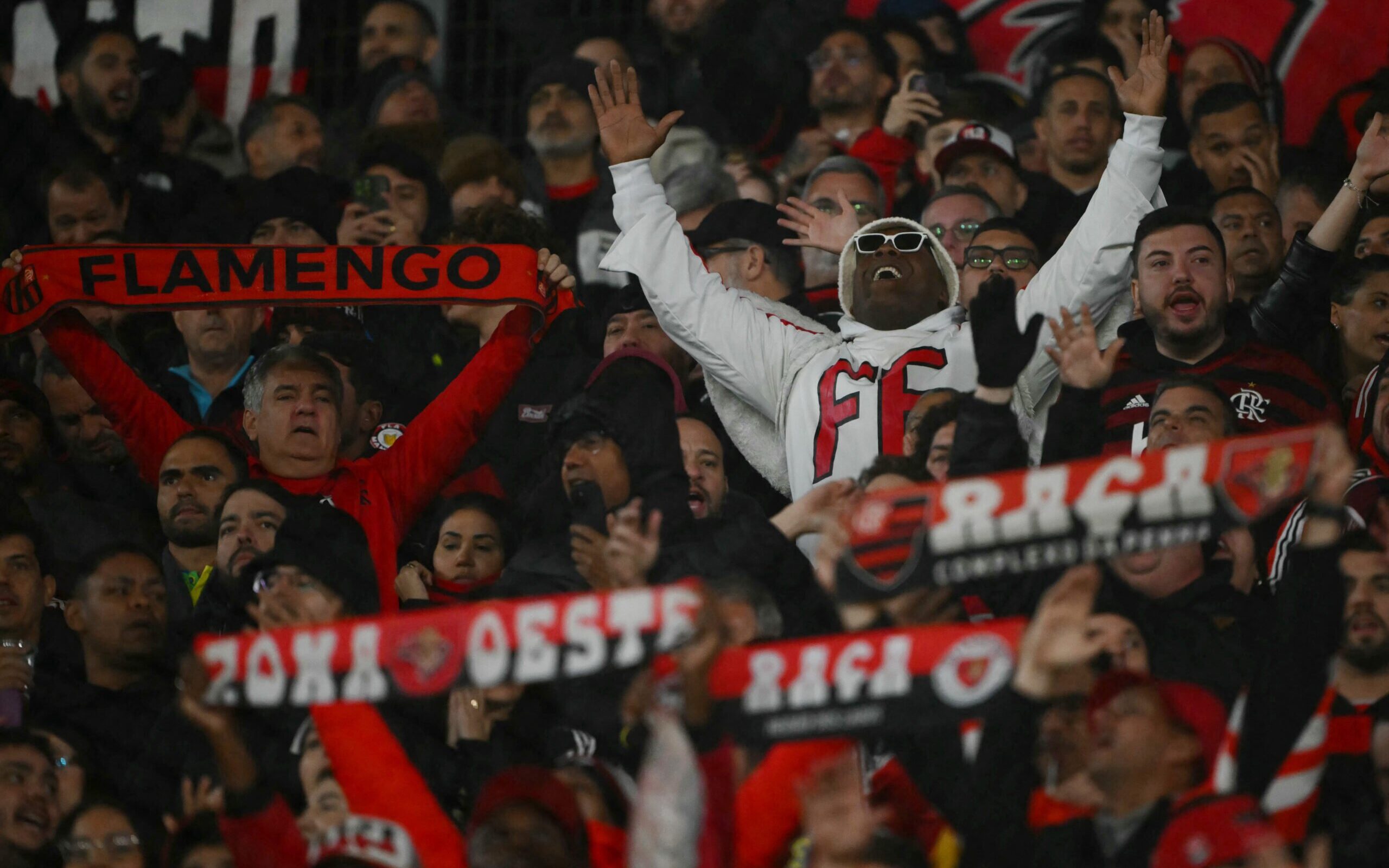 Torcida do Flamengo mantém vantagem histórica e cresce entre jovens, aponta pesquisa