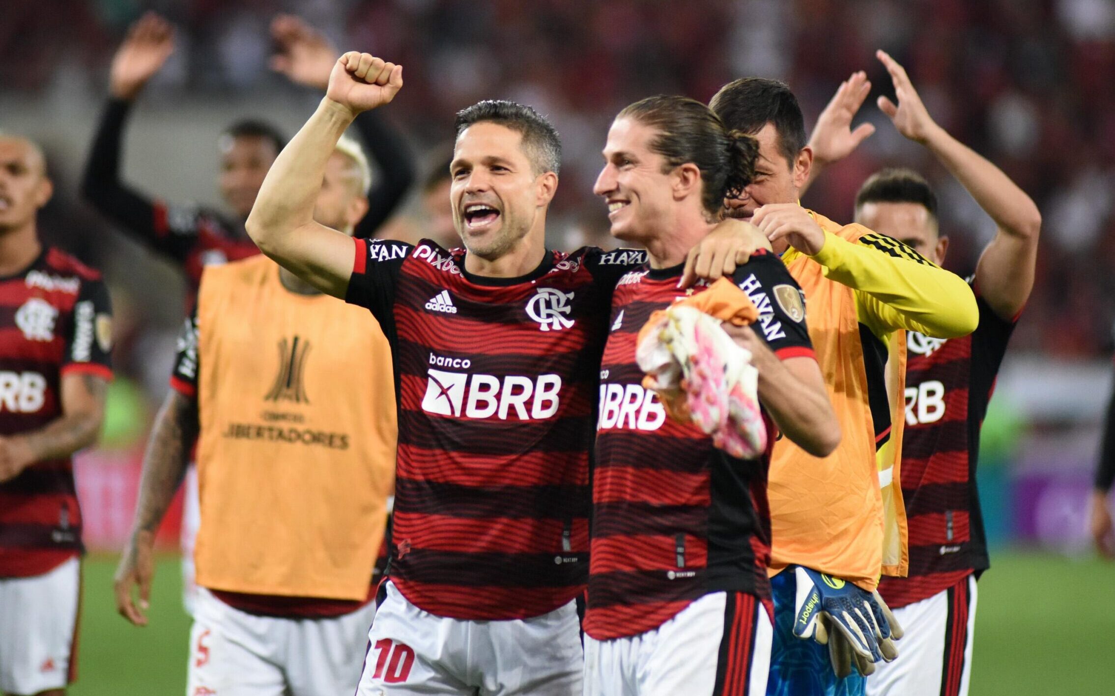 Diego Ribas põe fim às comparações, nova camisa 2026 vaza em imagem e uniforme de treino do Flamengo tem data para venda