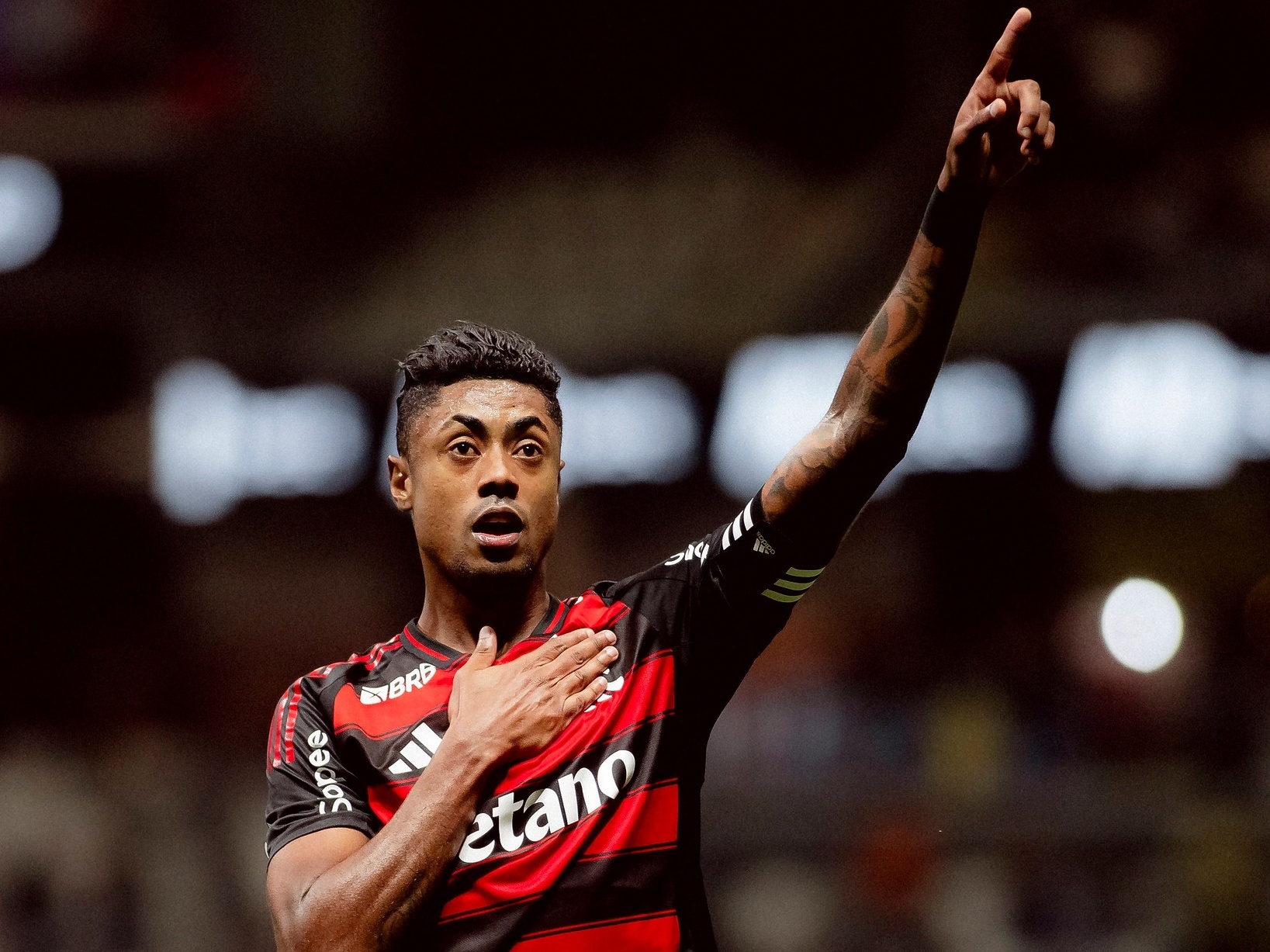Flamengo supera primeiro tempo difícil, reage e avança no Mundial: liderança, ajuste de Bruno Henrique e leitura de Filipe Luís