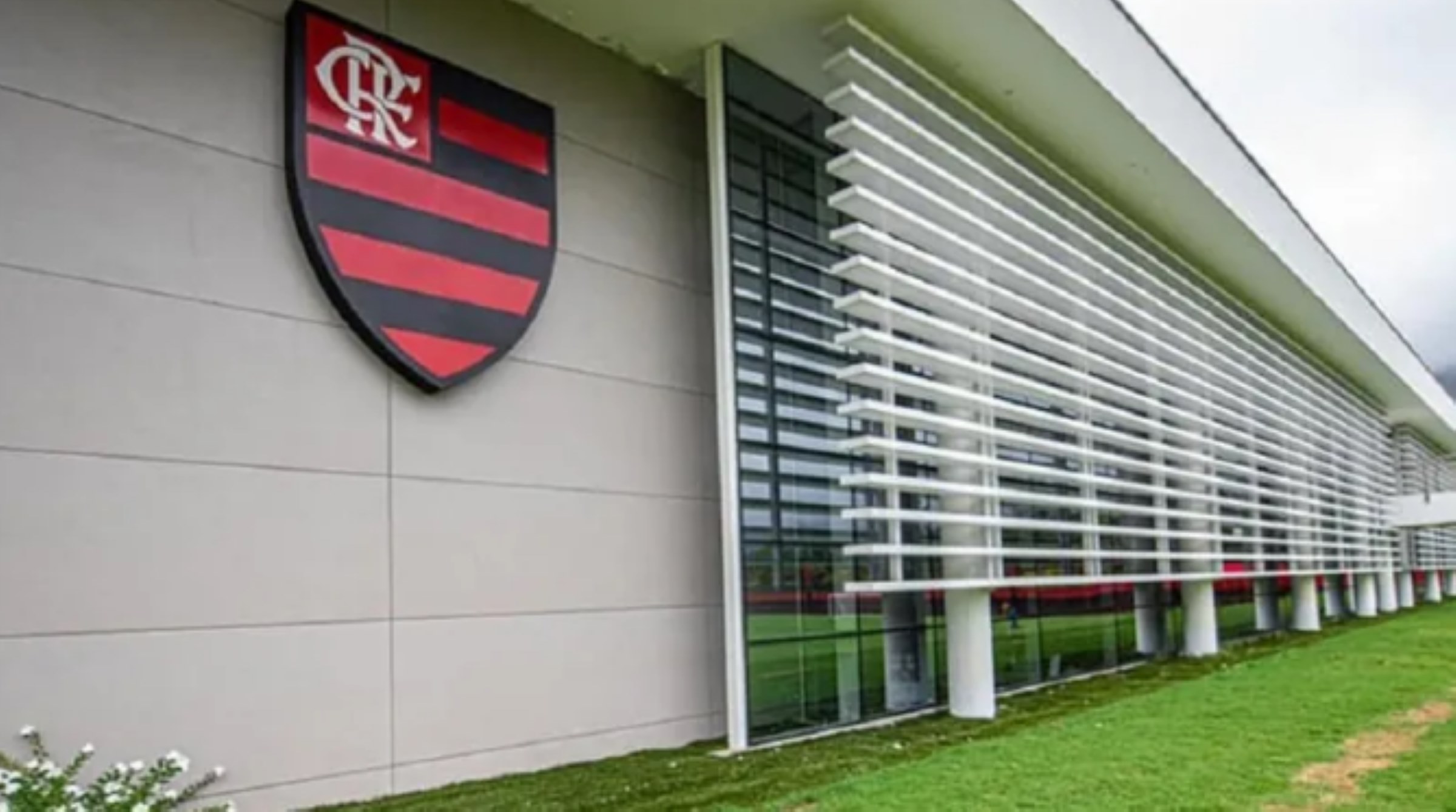 Flamengo tetracampeão da Libertadores: mural no Ninho, emoções de Danilo, levantamento de Bap e recorde de Arrascaeta