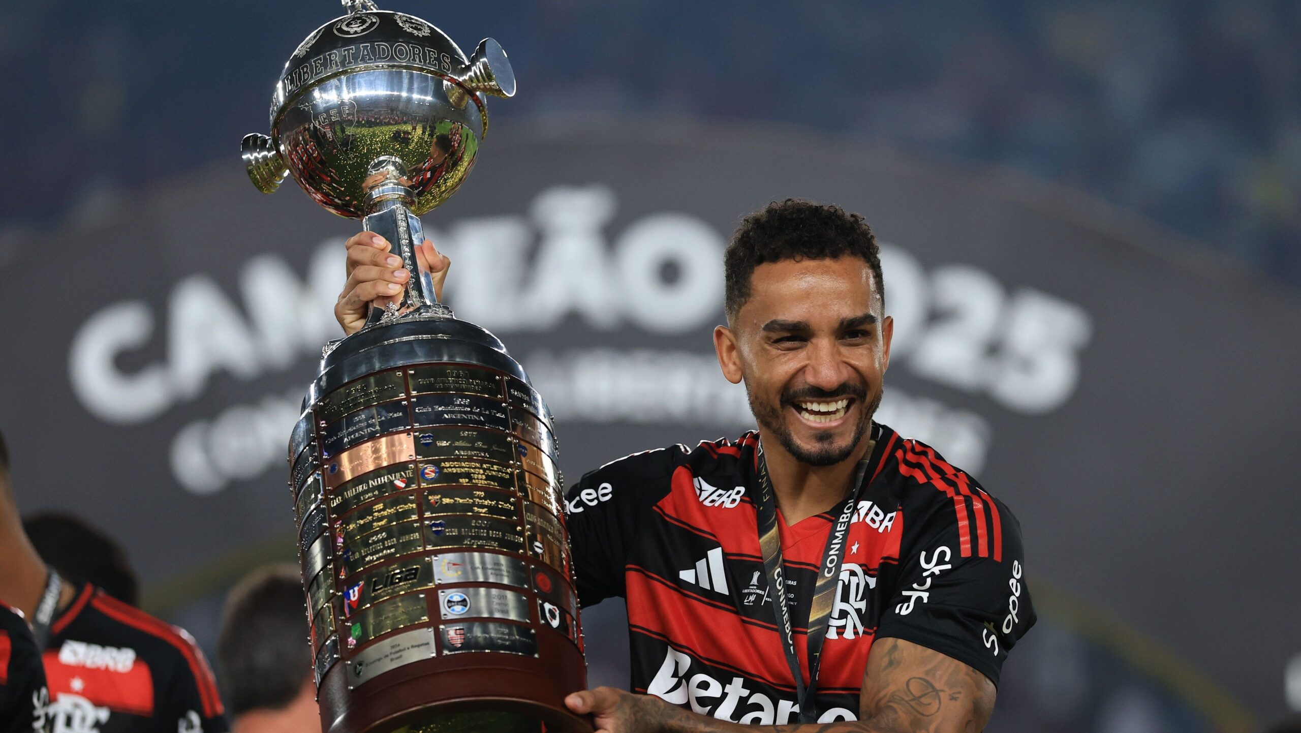 Flamengo tetracampeão: meio milhão de entregas do Zé Delivery e festa com Guerrero no Monumental