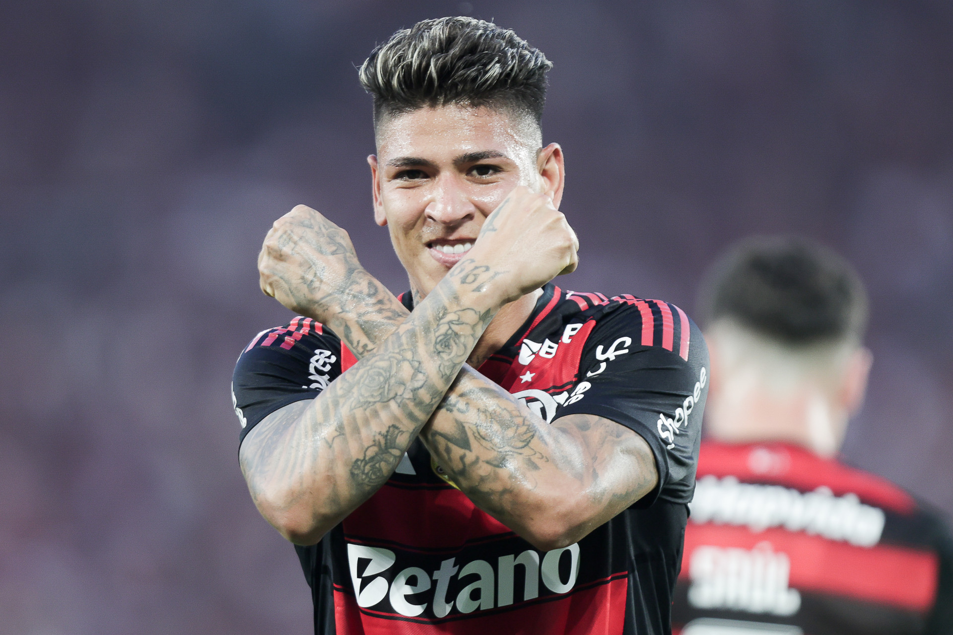 Marseille mira Jorge Carrascal; Flamengo mantém postura firme diante de sondagem