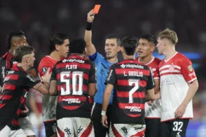 Bap afirma que Plata não será negociado pelo Flamengo