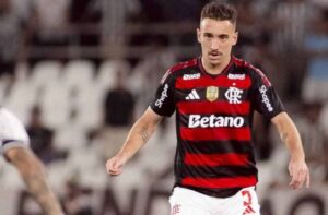 Léo Ortiz compara estilos de Jardim e Filipe Luís