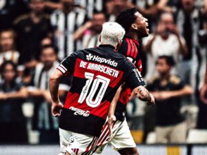 Notas dos jogadores: Arrascaeta comanda goleada do Flamengo sobre o Atlético-MG