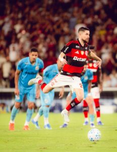 Jorginho atinge marca histórica: 10 de 10 pênaltis e supera Gabigol