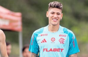 Carrascal é expulso aos 20 minutos e Flamengo sofre goleada de 3 a 0 do Palmeiras