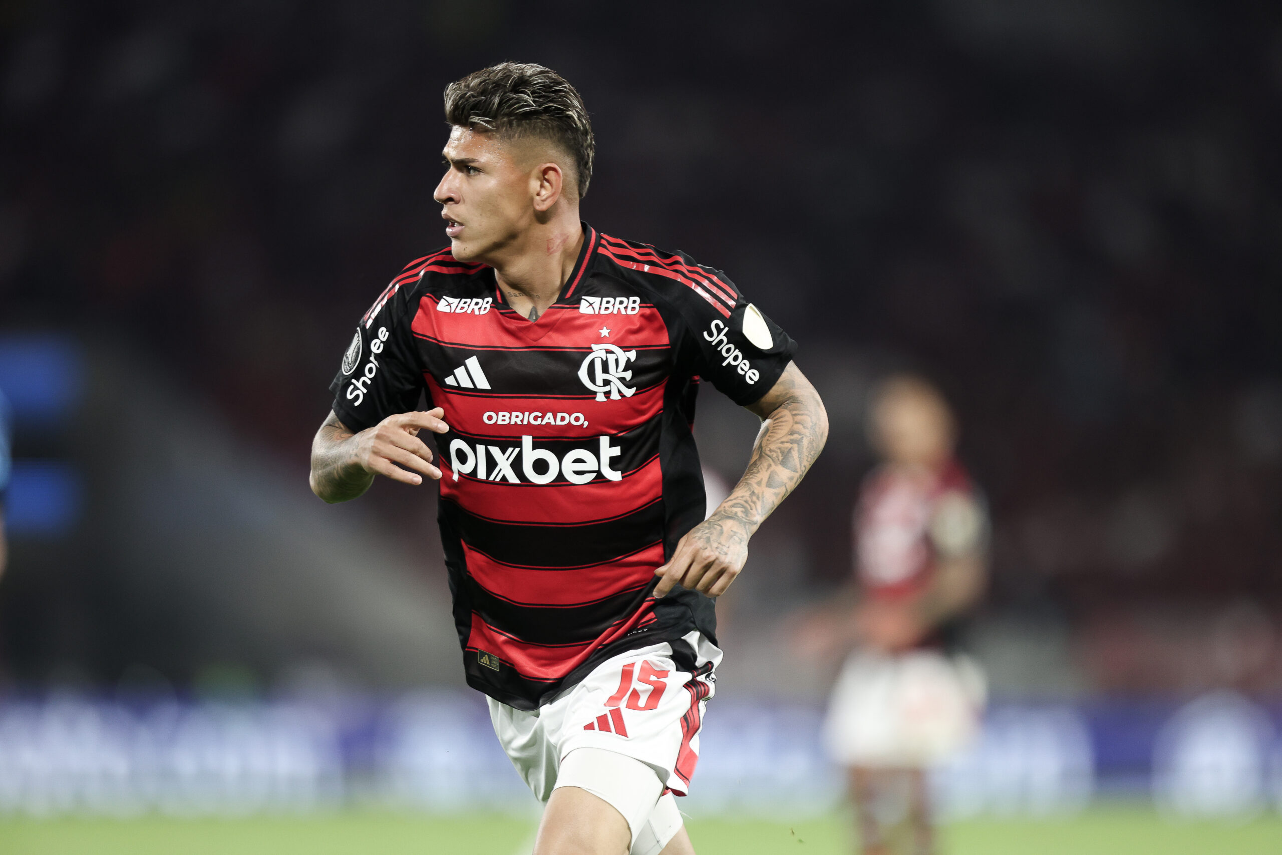 Carrascal é multado e desfalca Flamengo contra Cusco