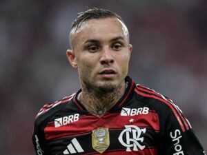 Cebolinha desfalca Flamengo; Jorginho retorna para enfrentar Estudiantes