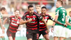 Danilo reconhece melhorias da CBF, mas mantém críticas à entidade