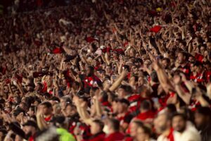 torcidas organizadas cobram saídas de Jardim e Boto em nota ao Flamengo